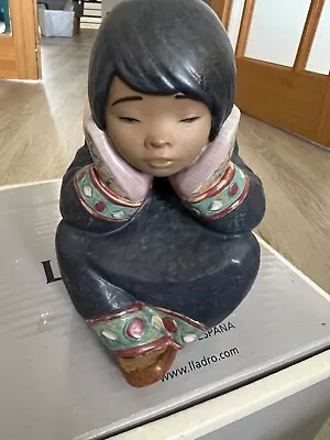 Buy Lladro Figurine, Pensive Eskimo  Girl, 12158. Excellent Condition. • 65£