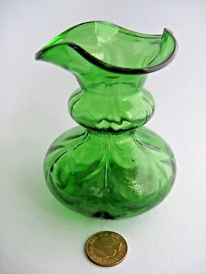 Buy Victorian Art Nouveau Green Glass Vase • 12£