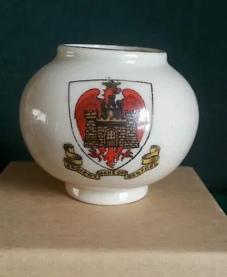 Buy Arcadian Crested Ware Urn - Ancient Arms Of Bedford • 3£