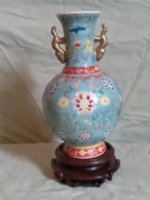 Buy Chinese, Porcelain Dragon Vase.  Qianlong Mark . • 60£