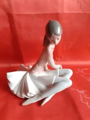 Buy Lladro 1357 Shelly Pink Ballerina Porcelain Figurine • 34.50£