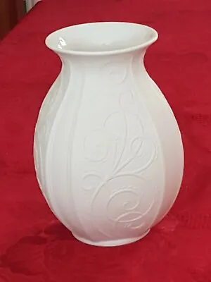 Buy Kaiser Porcelain White Vase 1970’s Signed M Frey 16cm Tall In V.G.C. Free UK P&P • 17.99£
