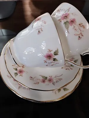 Buy Duchess Fine Bone China 2 X Matching Floral Teacups And Saucers • 2.50£