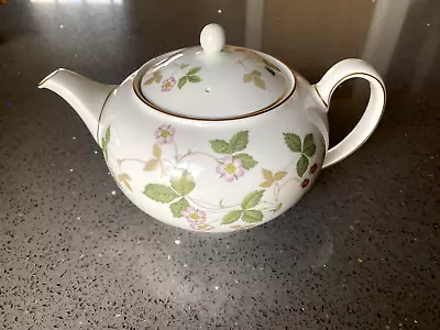 Buy Wedgwood Wild Strawberry Bone China Large Teapot • 31£