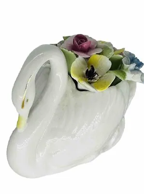 Buy Royal Doulton Swan Posy Vase Flowers Ornament Bone China 8cm High • 5.60£