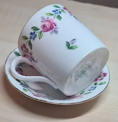 Buy Shelley Mocha Cups And Saucers (4) In Lovely Chatsworth 11065 Pattern • 10£