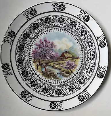 Buy ROYAL SUTHERLAND Bone China Decorative  Plate (21cm) • 3£