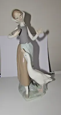 Buy Lladro Nao Girl Feeding Goose / Duck Figurine 1052 Retired • 20£