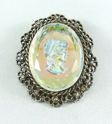 Buy Vintage Glass Cameo Brooch / Pin In A Silver Tone Braided Loop Setting • 48.20£