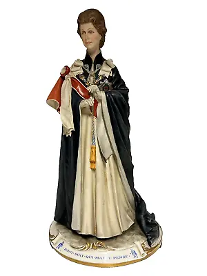 Buy Capodimonte Figurine HRH Queen Elizabeth II By Bruno Merli • 500£