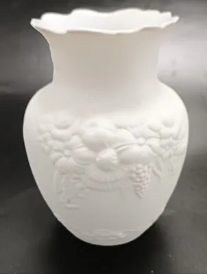 Buy AK Kaiser White Bisque Porcelain Vase #1349 Decorative Home Decor Germany 12cm • 6.99£