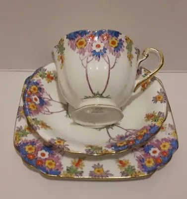 Buy Vintage - New Chelsea - Staffordshire - Woodland Pattern Porcelain Trio • 10£