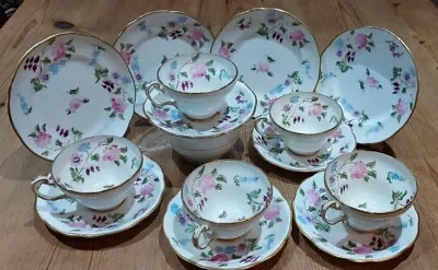 Buy Foley Porcelain 15 Pce Tea Set, Painted Pink Roses In Elaine Pattern • 42.50£
