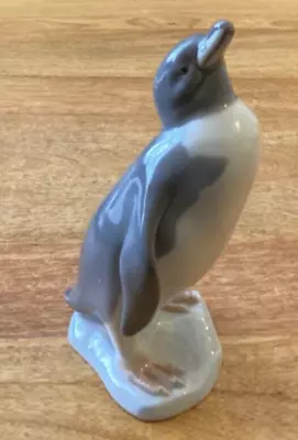 Buy Lladro Penguin Porcelain Figure On Base. Beak Upwards #5247.   Excellent Cond. • 19.99£