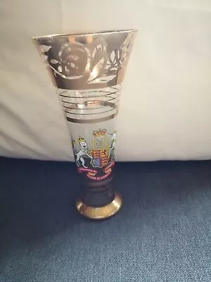 Buy Vintage Royal Coat Of Arms Commemorative Glass  • 20£