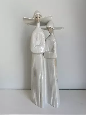 Buy Lladro Two Nuns  Figurine 4611 • 75£