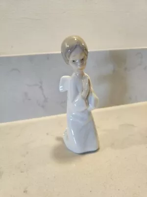 Buy Nao Lladro Figurine 'Angel Praying'  • 7.99£