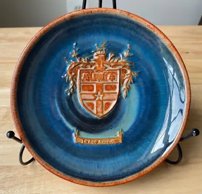 Buy Wold Pottery THE LEYS SCHOOL CAMBRIDGE Clay Crest & Motto Plate - England - VGUC • 30.82£