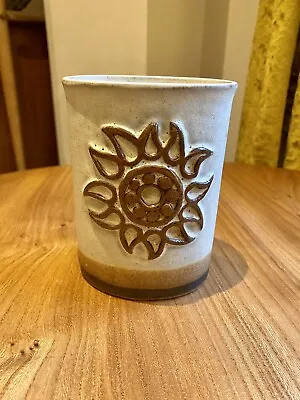 Buy Shelf Pottery Halifax Vase • 5.99£