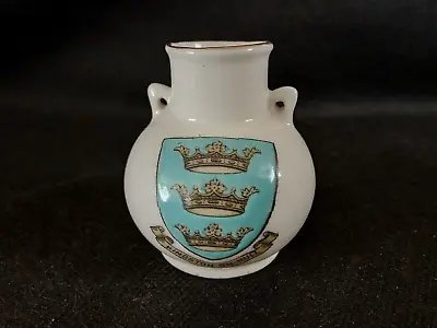 Buy Goss Crested China - KINGSTON ON HULL Crest - Southport Vase - Goss. • 5.40£