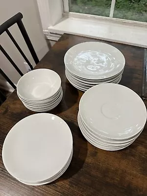 Buy Set Of Thomas Germany White Dishes.. Great Condition • 139.27£