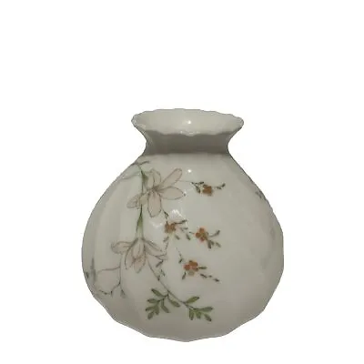 Buy Wedgwood Bone China Small Vase  • 5£