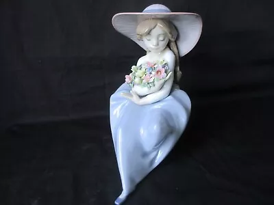 Buy Lladro ,Large Figurine ,5862 ,Girl Holding Flowers , • 185£