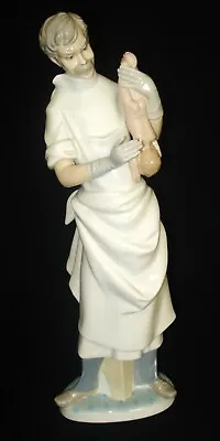 Buy Lladro Obstetrician With Newborn Baby 14” Tall Porcelain Figurine # 4763 Mint • 265.54£