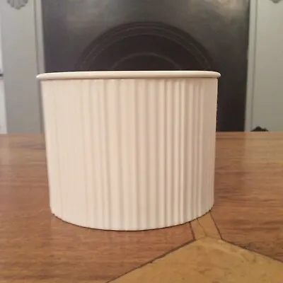 Buy WEDGWOOD Lidded Pleat Cylinder 12cm Kelly Hoppen Collection (Immaculate) • 40£