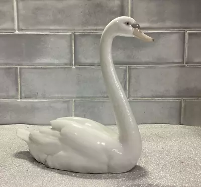 Buy Lovely Lladro Graceful Swan No.5230 Designer Francisco Catala • 25£