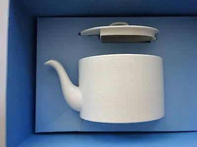 Buy Wedgwood Contemporary Fine Bone China Gio Teapot In White Honeycomb Pattern, Unu • 68.43£