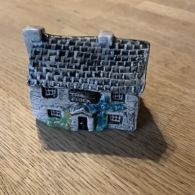 Buy Britain In Miniature Handcrafted Tey Pottery No 44 Pennine Pub The Flock • 20£