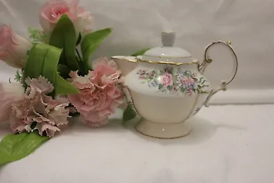 Buy 10775A Lovely Vintage Bone China Tea Pot Floral Panels 500ml • 30£