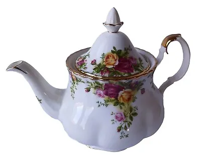 Buy  Vintage Royal Albert Old Country Roses Bone China Teapot 2.5 Pint 1962 • 59.99£