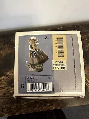 Buy Lladro Spring Is Here Boxed Girl With Flowers 05223 • 25£