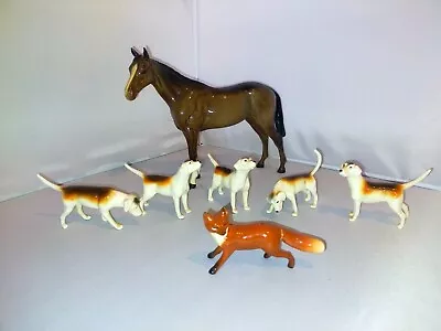 Buy Beswick Horse, 5 Hounds And Fox • 100£