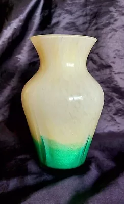 Buy Yellow And Green Caithness Glass Vase. • 4£