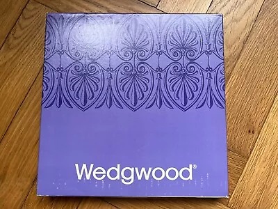 Buy Wedgewood Jasperware Plate With Box - London Christmas 1974 Houses Of Parliament • 15£