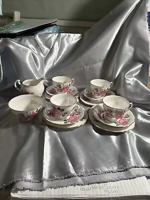 Buy Royal Vale Roses Tea Set • 10£