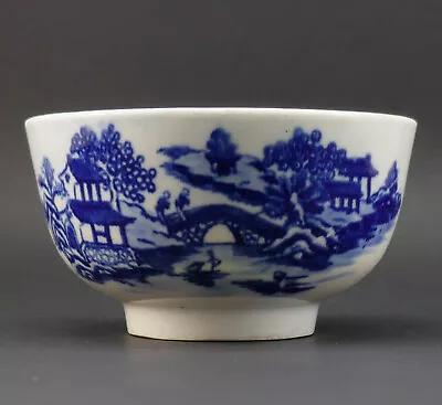 Buy C1780 ANTIQUE 18thC WORCESTER 1ST PERIOD BLUE & WHITE BANDSTAND PATTERN TEA BOWL • 10.51£