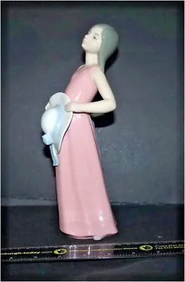 Buy Large Lladro  Girl With Hat Figurine 5008 • 15.99£