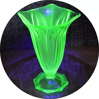 Buy Vintage Uranium Vase Art Deco Glass Green Vase 19cm 7.5 Inch Tall Trumpet Shape • 24£