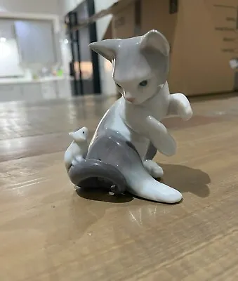 Buy Lladro Cat And Mouse Figurine  # 5236 - Excellent Condition • 20£