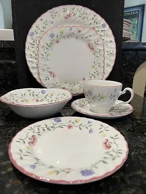 Buy 1 Six Piece Place Setting Johnson Bros Summer Chintz England (6 Available) • 31.26£