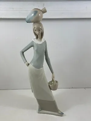 Buy Vintage Lladro? Figurine Girl With Water Jug & Bucket Porcelain Made In Spain • 22.99£