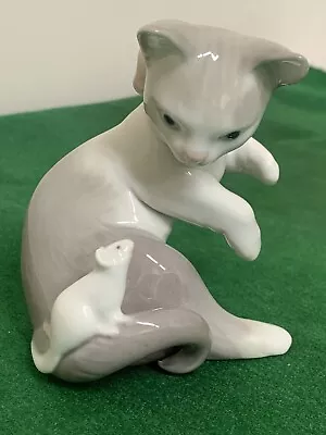 Buy Vintage LLADRO DAISA Cat And Mouse Playing  - Hand Made In Spain • 10£