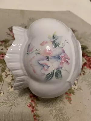 Buy Aynsley China Little Sweetheart Vase • 4£