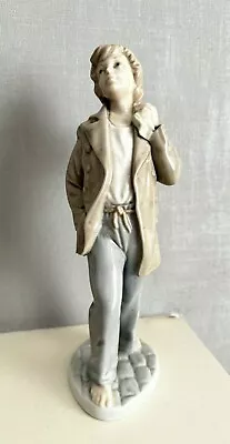 Buy Nao By Lladro Barefoot Boy With Knapsack Figurine • 9.99£