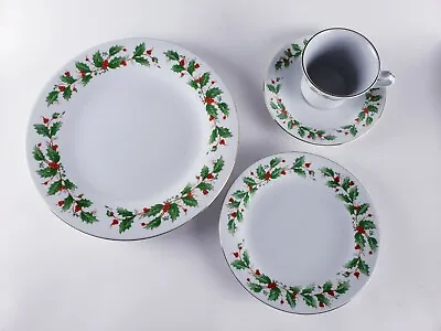 Buy 4PC Fine China Pearl Noel Holly Berry Christmas Place Setting  • 14.41£
