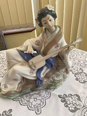 Buy Lladro Nao Figurine Orental Melody Geisha Girl Playing A Shamisen • 1.20£